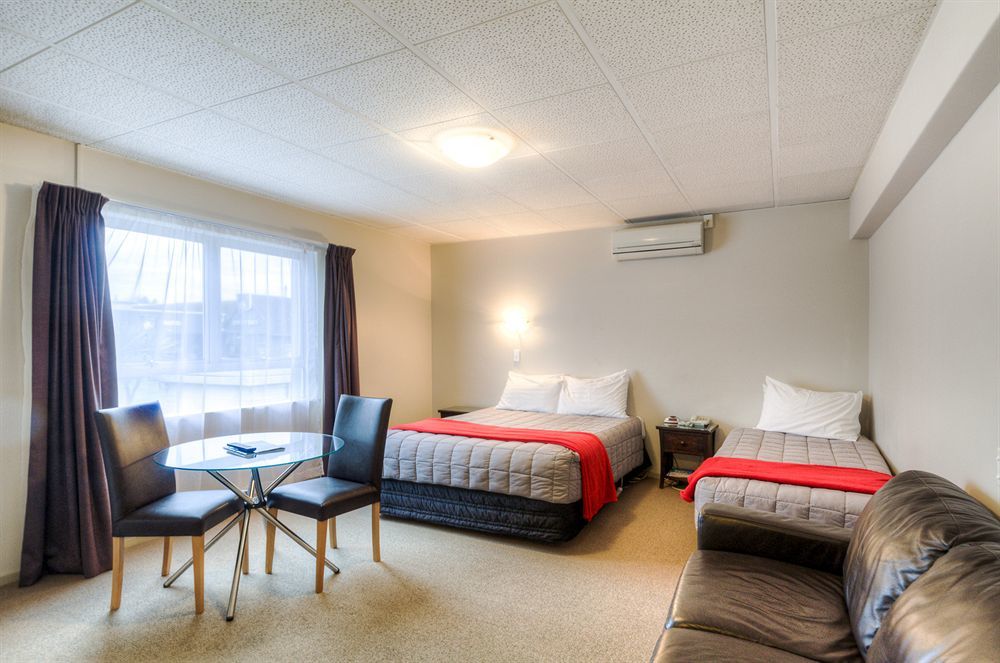 Absolute Lake View Motel Таупо Екстер'єр фото